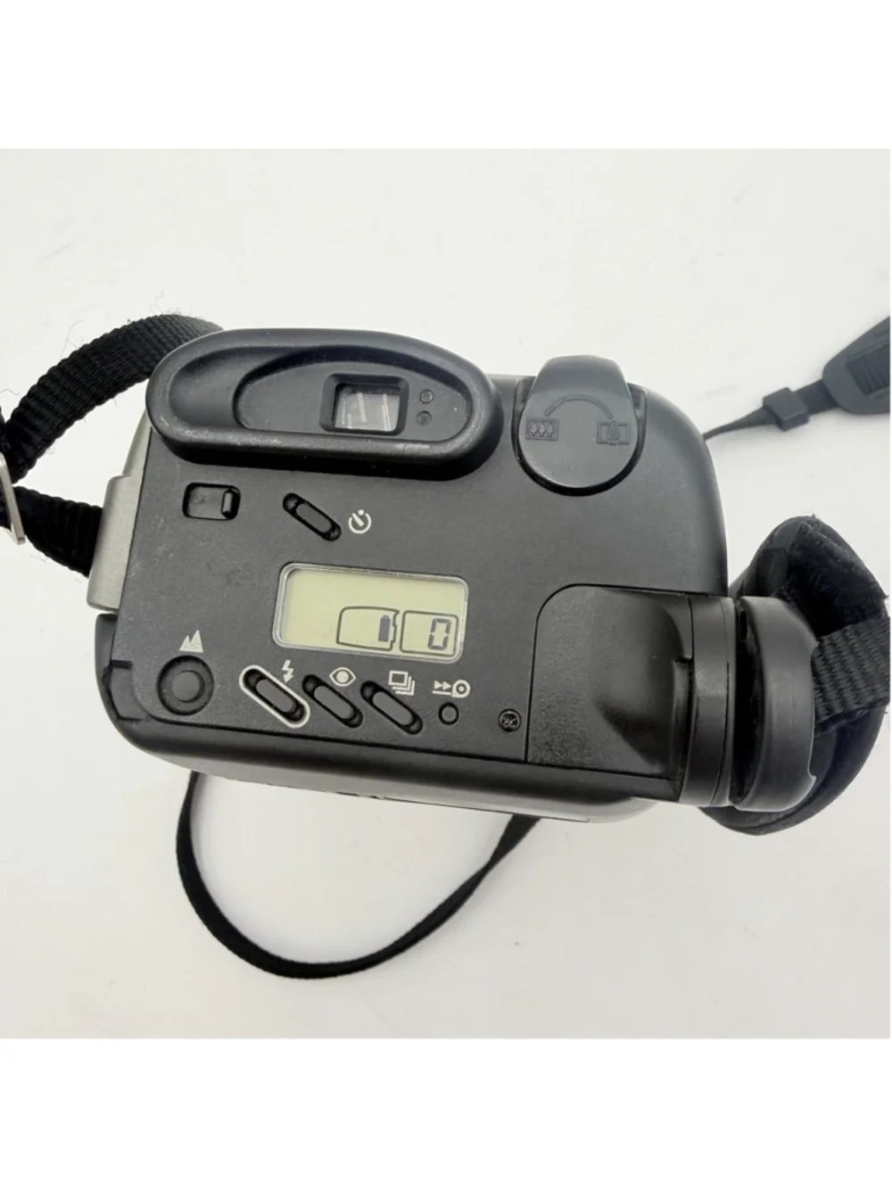 Canon PHOTURA 35mm Point & Shoot Film Camera Auto Focus Built-In Flash Tested